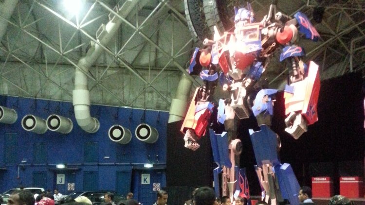 Robots In The Sky: Transformers Land in Genting